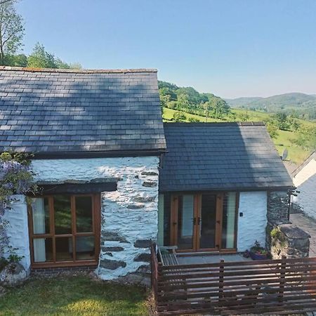 Rhyd Y Geifr, Cosy Barn Conversion In Maerdy コーウェン エクステリア 写真