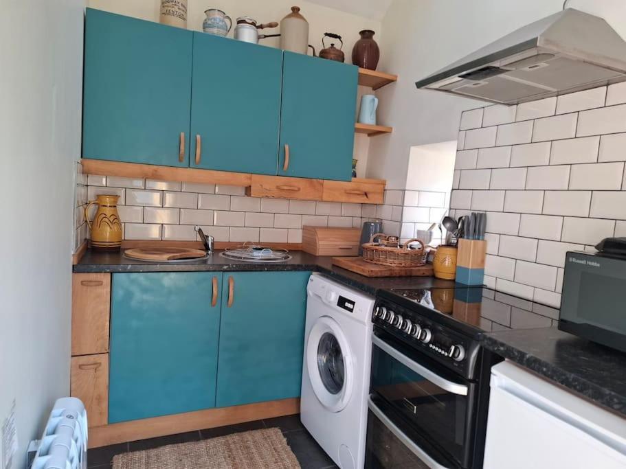 Rhyd Y Geifr, Cosy Barn Conversion In Maerdy コーウェン エクステリア 写真